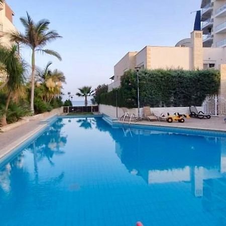 Pegasus Beach Front Apartman Limassol Kültér fotó